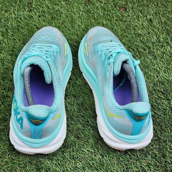 HOKA CLIFTON 9 - Womens Athletic Shoes - SIZE 9B - Picture 5 of 9